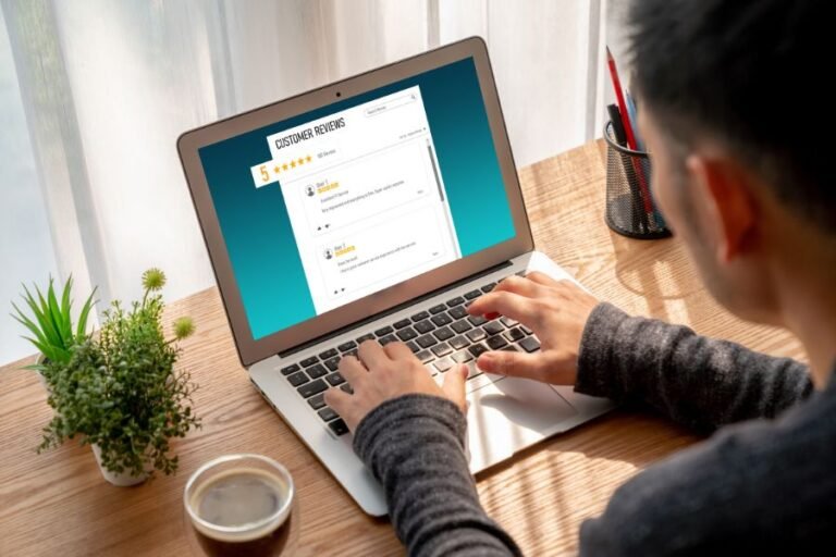 Lee más sobre el artículo Los 10 mejores sitios web de opiniones de clientes para empresas en 2025